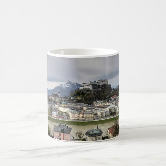 Mug Vue sur Salzbourg Autriche (Centre)