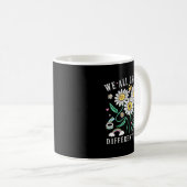 Mug We All Grow At Different Rates Back To School Teac (Devant droit)