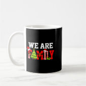 Mug We Are Family Santa Hat Xmas Tree Elf Christmas Ma (Gauche)