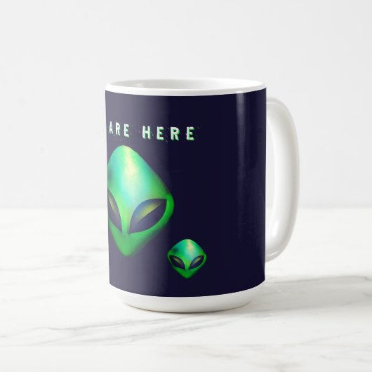 Mug "We Are Here" Green Alien head (Devant droit)