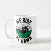 Mug We Ride At Dawn Lawn Mower Zero-turn Funny Dad Mow (Gauche)