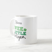 Mug Wee Little Hooligan | Fête de la Saint-Patrick cus (Devant gauche)