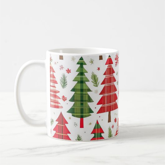 Mug Whimsical Christmas Trees on Plaid Pattern   (Gauche)