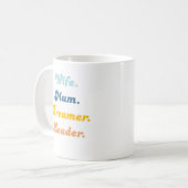 Mug Wife Mum Dreamer Leader Groovy Retro Typography (Devant gauche)