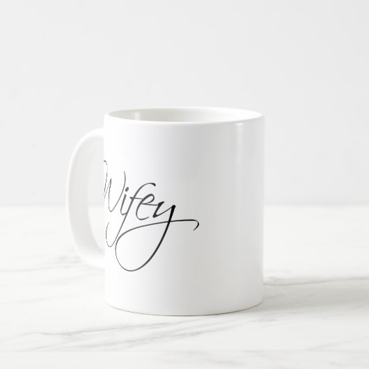 Mug Wifey Calligraphie (Devant gauche)