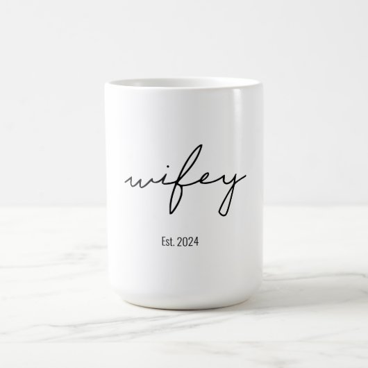 Mug Wifey Cute Script Newlysée (Centre)