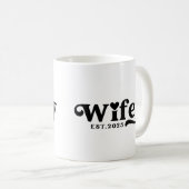 Mug Wifey Fait 2025 (Devant droit)