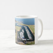 Mug Willemstad aux Pays-Bas avec un port moderne. (Devant droit)