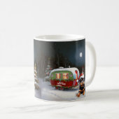 Mug Winter Rottweiler Caravan Christmas Adventure (Devant droit)