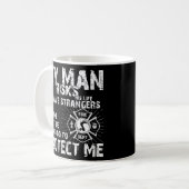 Mug Women My Man Risks Life Firefighter Girlfriend (Devant gauche)