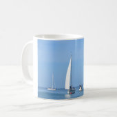 Mug Yachts sur les mouillages (Devant gauche)