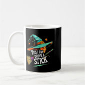 Mug Yes I Can Drive A Stick Funny Halloween Witch Gift (Gauche)