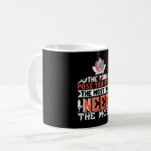 Mug Yoga - La Pose Yoga que vous évitez le plus besoin (Devant gauche)