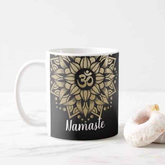 Mug Yoga Méditation Instructeur or Mandala Om Symbole (Avec donut)