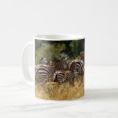 Mug Zèbres en mouvement : Un voyage de mille milles (Devant gauche)