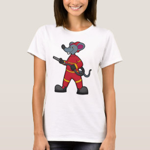 Muis als brandweerman met slang t-shirt
