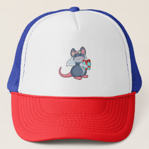 Muis als bruid met sluier & geschenk.PNG Trucker Pet