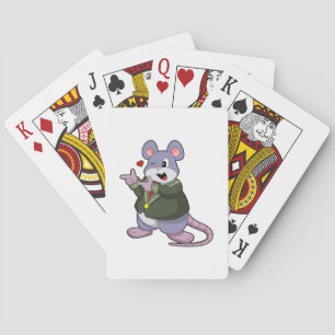 Muis als bruidegom met pak pokerkaarten