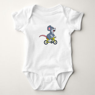 Muis met fiets romper