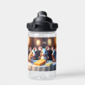 Muisfamilie aan de eettafel waterfles (Achterkant)