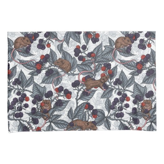 Muizen en bramen op wit kussensloop (Voorkant-Rechts)