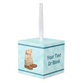 Mukluks on Snow Kubus Ornament (Achter hoekig)