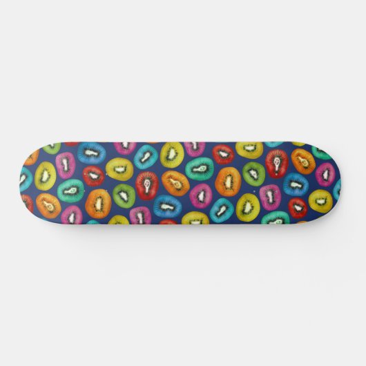 Multicolor Kiwi Pattern Skateboard (Horizontaal)