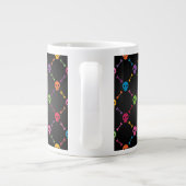 Multicolorpatroon met schedels jumbo mok (Achterkant)