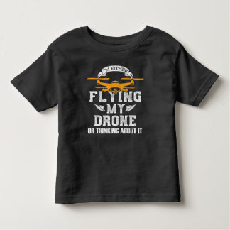 Multirotor Quadcopter, piloot met drone, vliegend Kinder Shirts