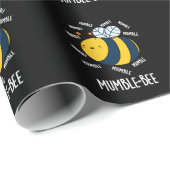 Mumble bee Funny Insect Pun Dark BG Cadeaupapier (Rol Hoek)