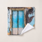 Mur bleu et porte (Gant de toilette)