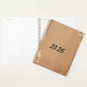 Murugi Stationery Co. 2025 Hardplanner (Devant avec enveloppe)