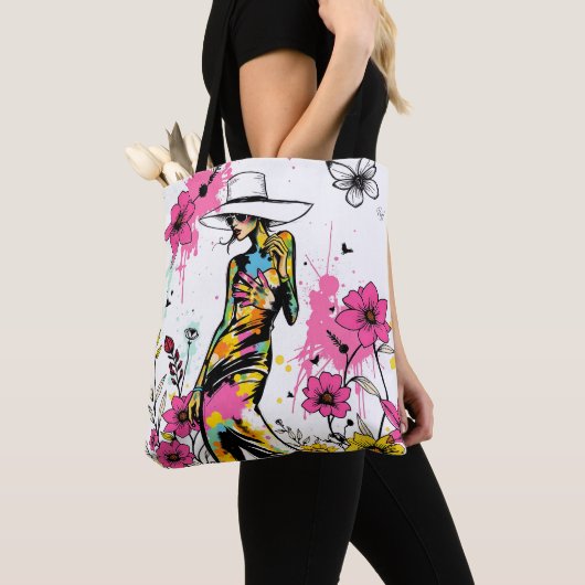 Muse in Bloom: Dual-Sided Graffiti Art Riso Draagtas (Dichtbij)