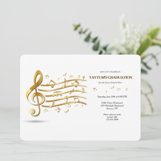 Musique Notes Graduation Party Invitation (Debout devant)