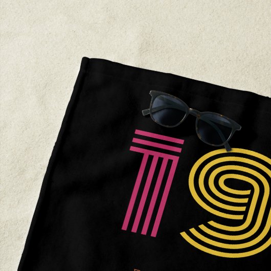 Musique Vintage 1981 serviette de plage (En situation)