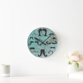 Mustache Mania Turquoise Horloge murale (Maison)