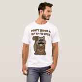 Mustache Squirrel Rechter bij Nut T-shirt (Voorkant volledig)