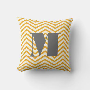 Mustard Yellow Ivory en Gray Monogram Zig Zag Kussen