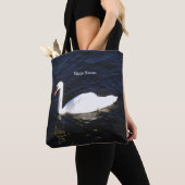 Mute Swan sur tout le sac fourre-tout (De près)