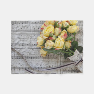 Muziek met oud vel en gele rozen fleece deken