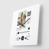 Muziekspeler gepersonaliseerd paar liefde q code t vierkante klok (Hoek)