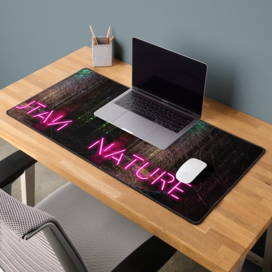 Mysterious spruce forest natuur neon magenta bureaumat (Kantoor 2)