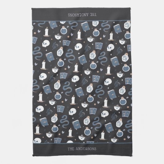 Mystic Boho Crystal Halloween Pattern gepersonalis Theedoek (Verticaal)