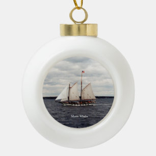 Mystic Whaler-bal of sneeuwvlokkerhangertje Keramische Bal Ornament