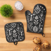 Mystical Boho Mushroom Design – Botanical Folk Art Ovenwant & Pannenlap Set (Top down)