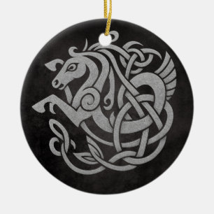 Mythisch Vikingpaard – Noors Knotwerk Symbool van  Keramisch Ornament