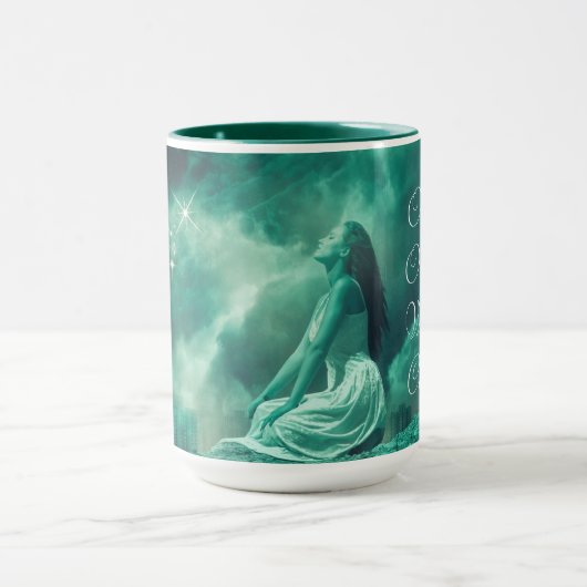 Mythische vrouw stuurt gebeden naar het universum mok (Midden)