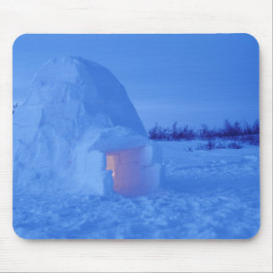 NA, Canada, Manitoba, Churchill. Arctische iglo Muismat