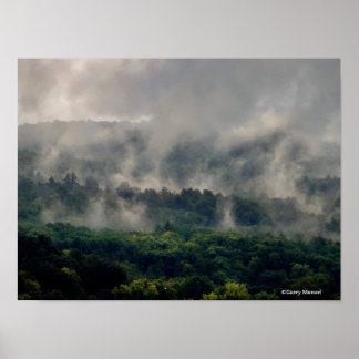 Na de regen stijgt de mist op uit de Adirondack-be Poster