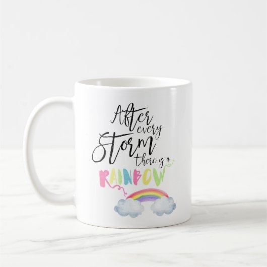 Na elk Storm is er een regenboogkoffie-Mok Koffiemok (Links)